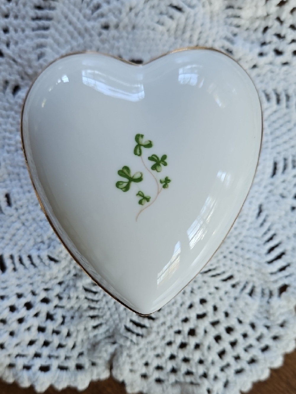 Royal Tara Bone China Heart Shaped Trinket Box - Picture 6 of 10